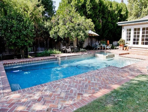 Backyard Showcase Swimming Pool Manufacturer in Surat